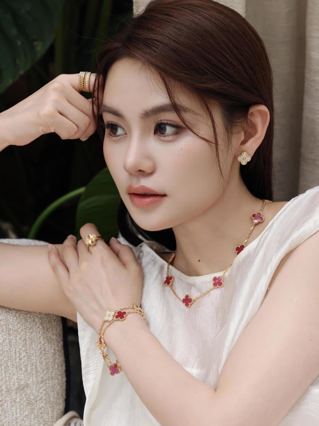 Van Cleef & Arpels Floral Earrings and Bracelet Set